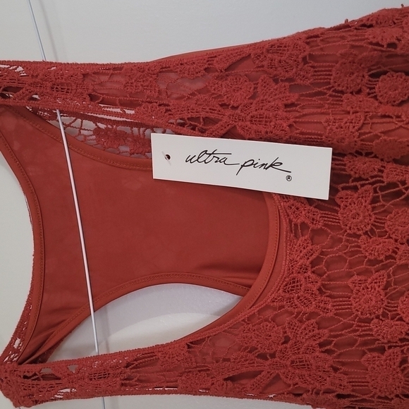 NWT Ultra Pink Women's Lace Lined Sleeveless Top Brick Orange Size Medium - Picture 3 of 7
